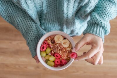 健康的に体重を増やす食事術 ─ 1日のカロリー設計と食べる順番